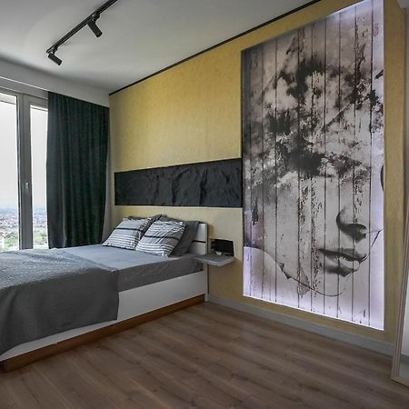 Alfred Sky Smart Apartment 29Th Spa Included Skopie Exterior foto