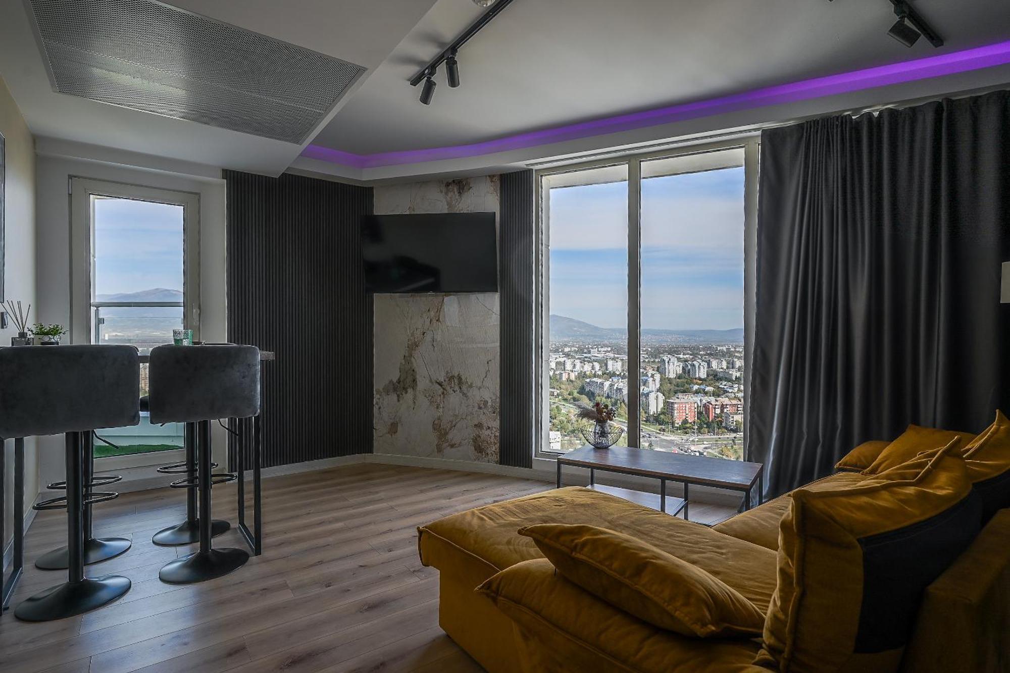 Alfred Sky Smart Apartment 29Th Spa Included Skopie Exterior foto